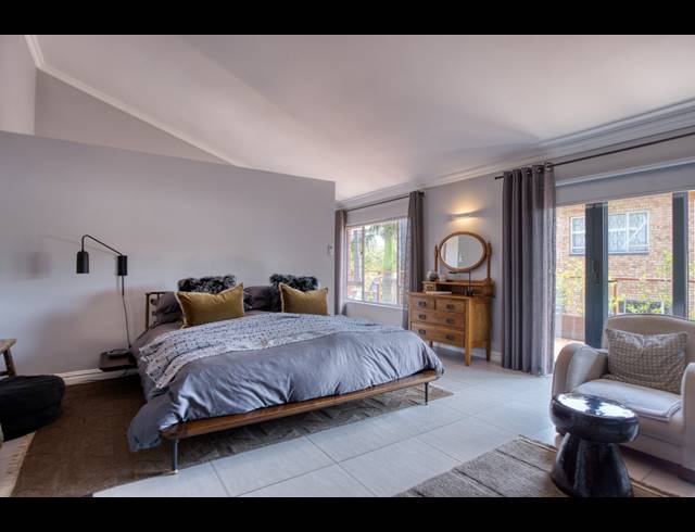 8 BEDROOM HOUSE FOR SALE IN BALLITO CENTRAL